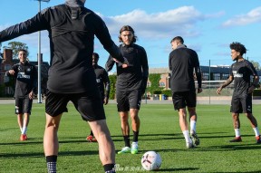 米乐体育m6注册包含冲刺阶段纽卡斯尔调整名单以备CBA常规赛；再遭质疑环节打磨；信心回归；更衣室氛围转暖的词条